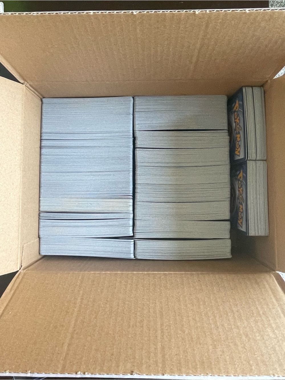Pokemon TCG 1000 Bulk Pokemon Cards - Common, Uncommon, Holos, Reverse Holos #14 - Picture 2 of 2
